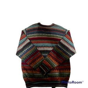 Nice sweater no brand🏔